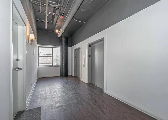 Apartment Mccormick 2br-2ba For 8 Guests With Optional Parking & Gym Chicago