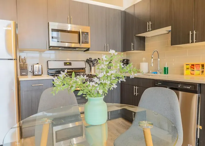 Mccormick 2br-2ba For 8 Guests With Optional Parking & Gym *