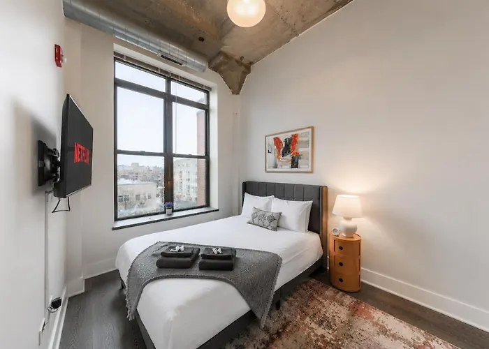 Apartment Mccormick 2br-2ba For 8 Guests With Optional Parking & Gym