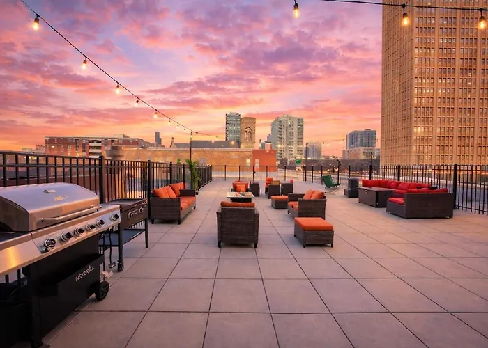 Mccormick 2br-2ba For 8 Guests With Optional Parking & Gym Apartment *