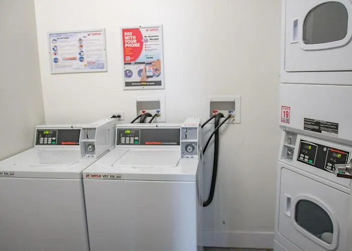 Mccormick 2br-2ba For 8 Guests With Optional Parking & Gym *