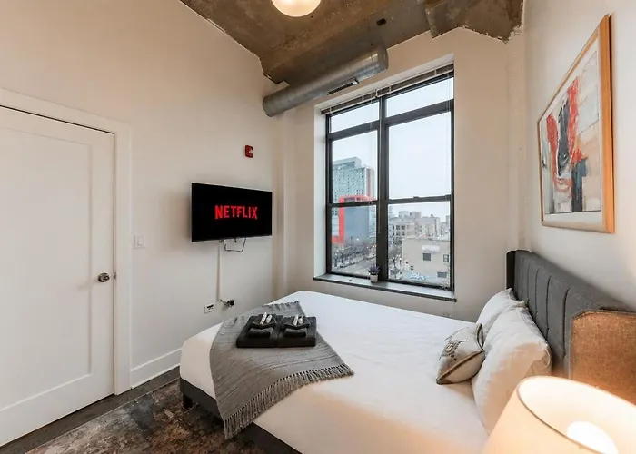 Apartment Mccormick 2br-2ba For 8 Guests With Optional Parking & Gym