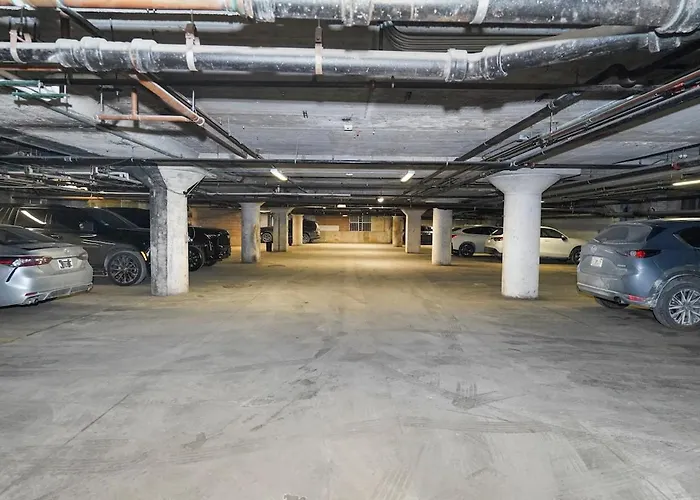 Apartment Mccormick 2br-2ba For 8 Guests With Optional Parking & Gym *