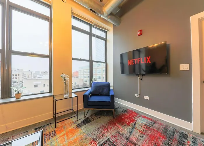 Apartment Mccormick 2br-2ba For 8 Guests With Optional Parking & Gym Chicago