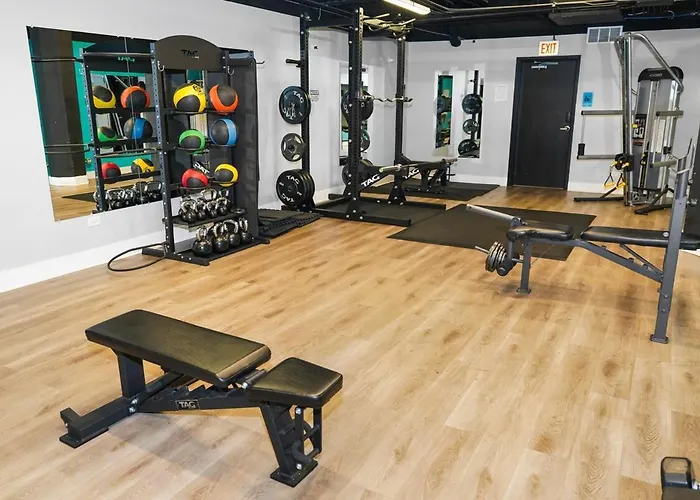 Mccormick 2br-2ba For 8 Guests With Optional Parking & Gym * Chicago