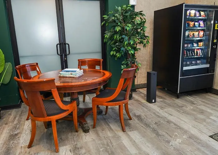 Mccormick 2br-2ba For 8 Guests With Optional Parking & Gym Apartment *